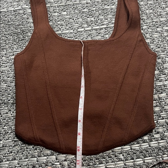 Wilfred | Brown Sculpt Knit Cropped Tank - Picture 7 of 7